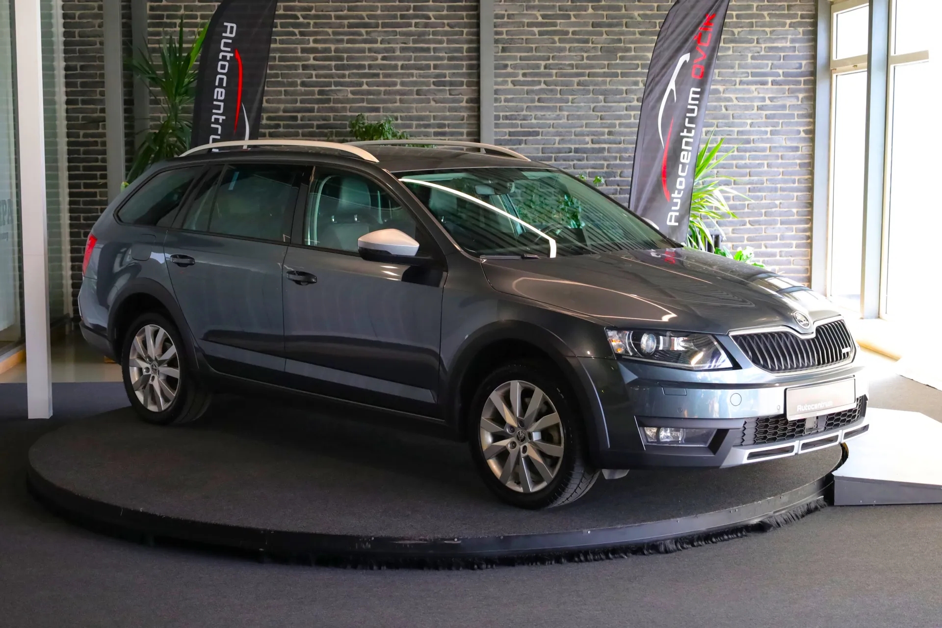 Škoda Octavia Combi SCOUT 2.0 TDI DSG 4x4