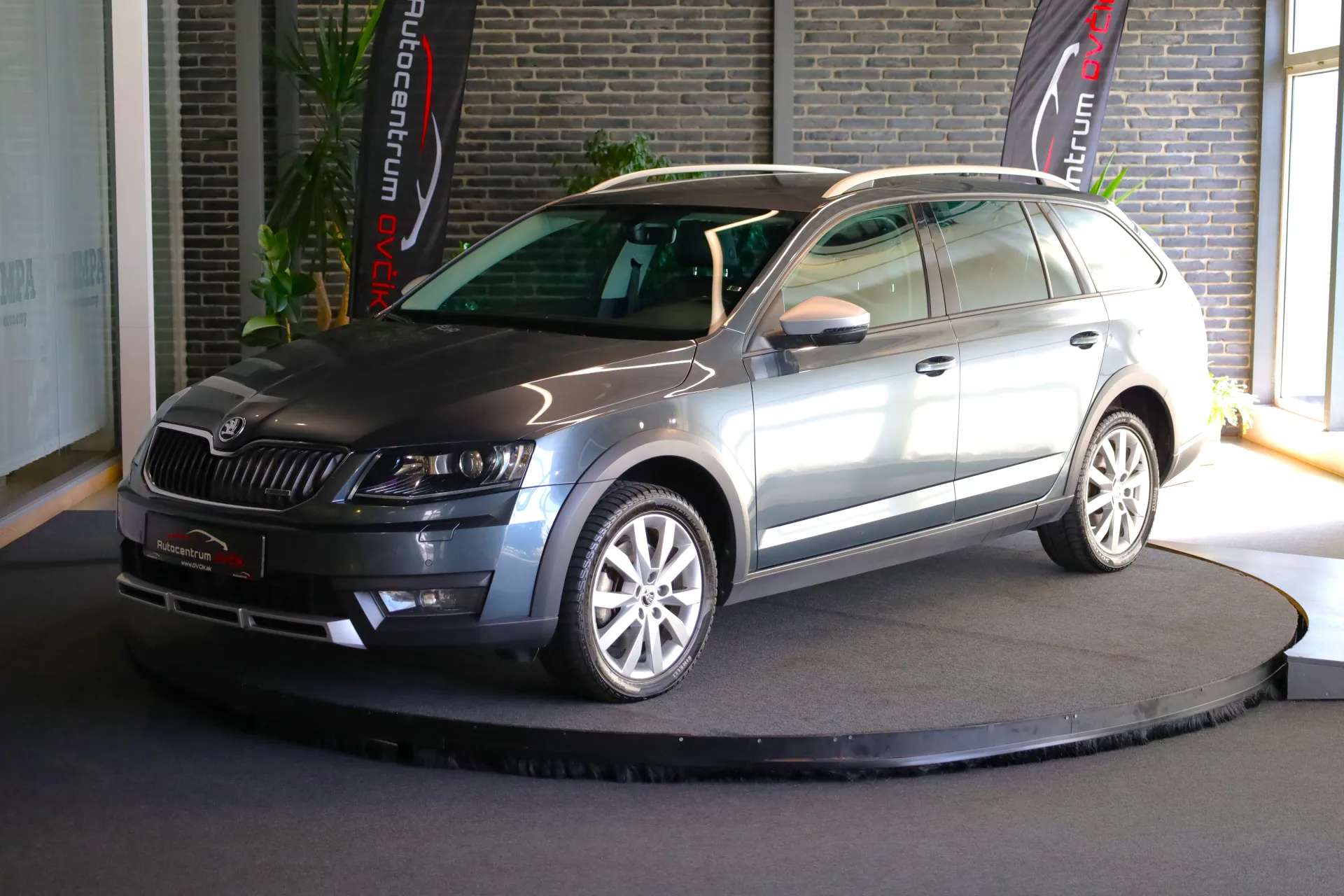 Škoda Octavia Combi SCOUT 2.0 TDI DSG 4x4