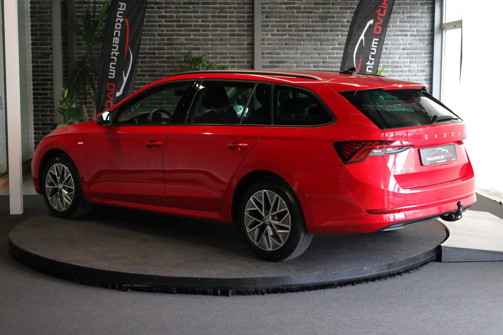 Škoda Octavia Combi 2.0 TDI SCR Tour DSG, 110kW, A7, 5d.
