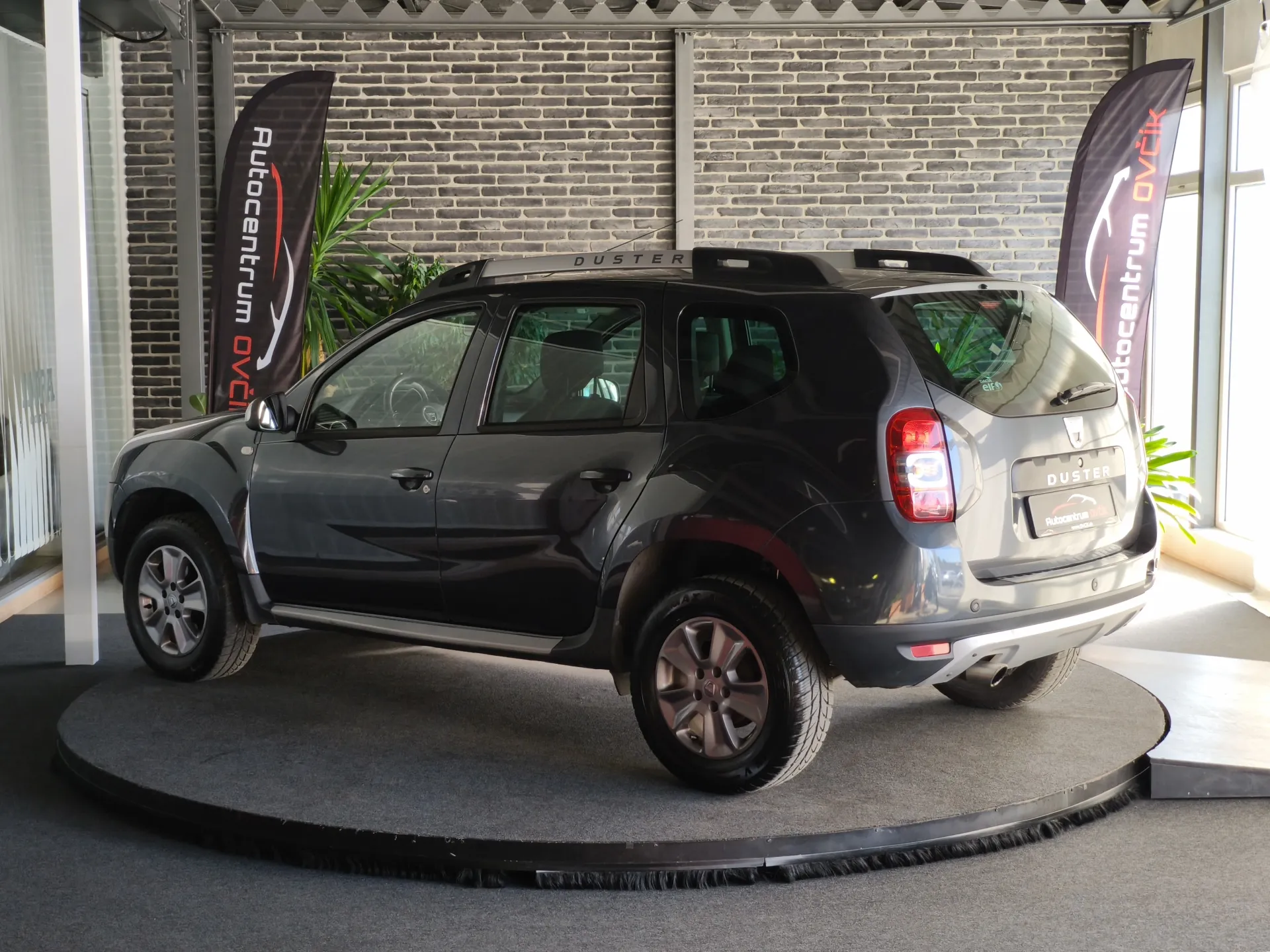 Dacia Duster 1.6 16V 77KW Laureate 4x4