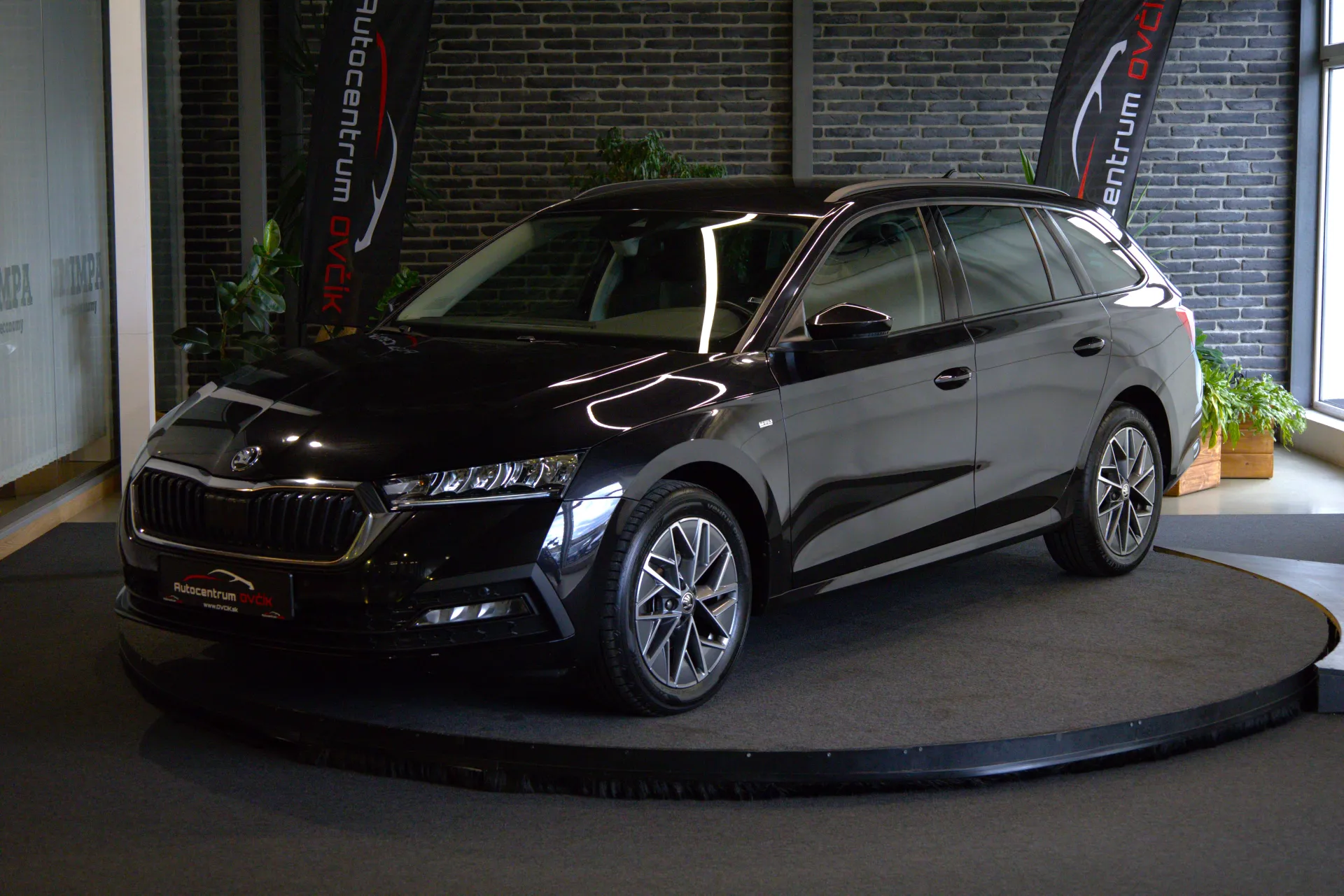 Škoda Octavia Combi 2.0 TDI TOUR 110 kW