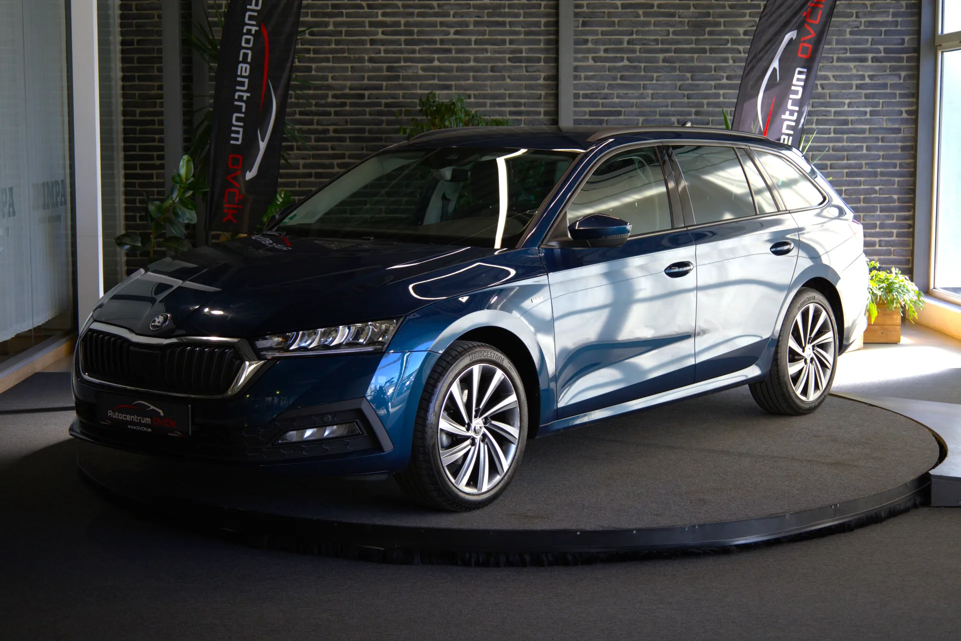 Škoda Octavia Combi TOUR 2.0 TDI DSG