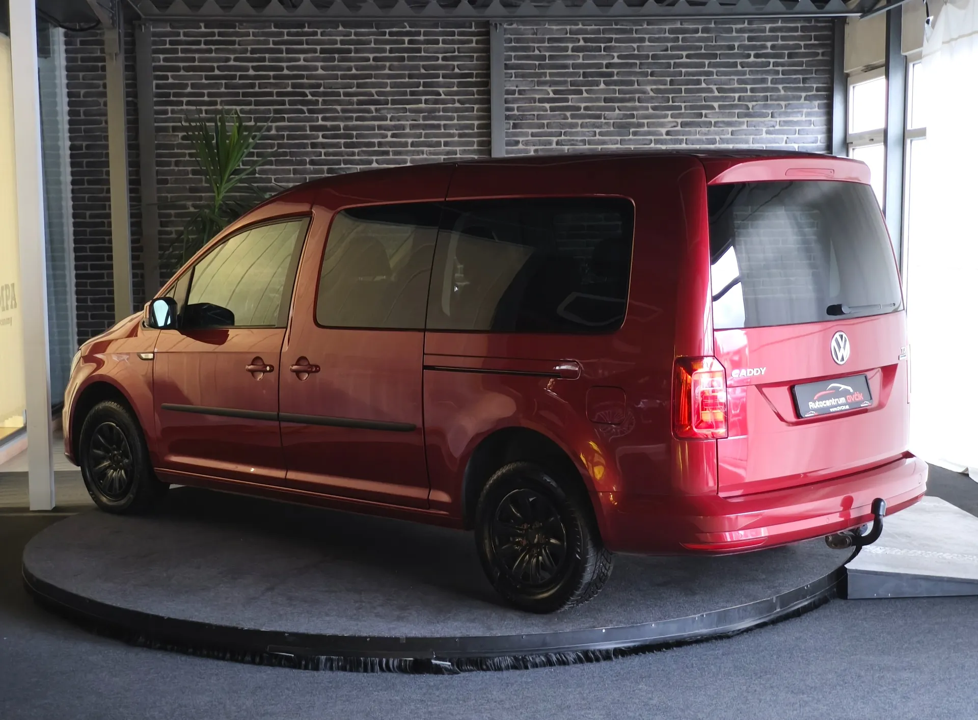 Volkswagen Caddy Generation Four 2.0 TDI DSG MAXI