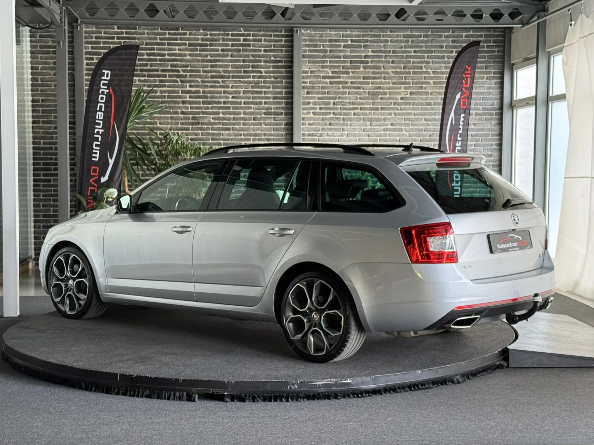 Škoda Octavia Combi 2.0 TDI DPF RS 4x4 DSG