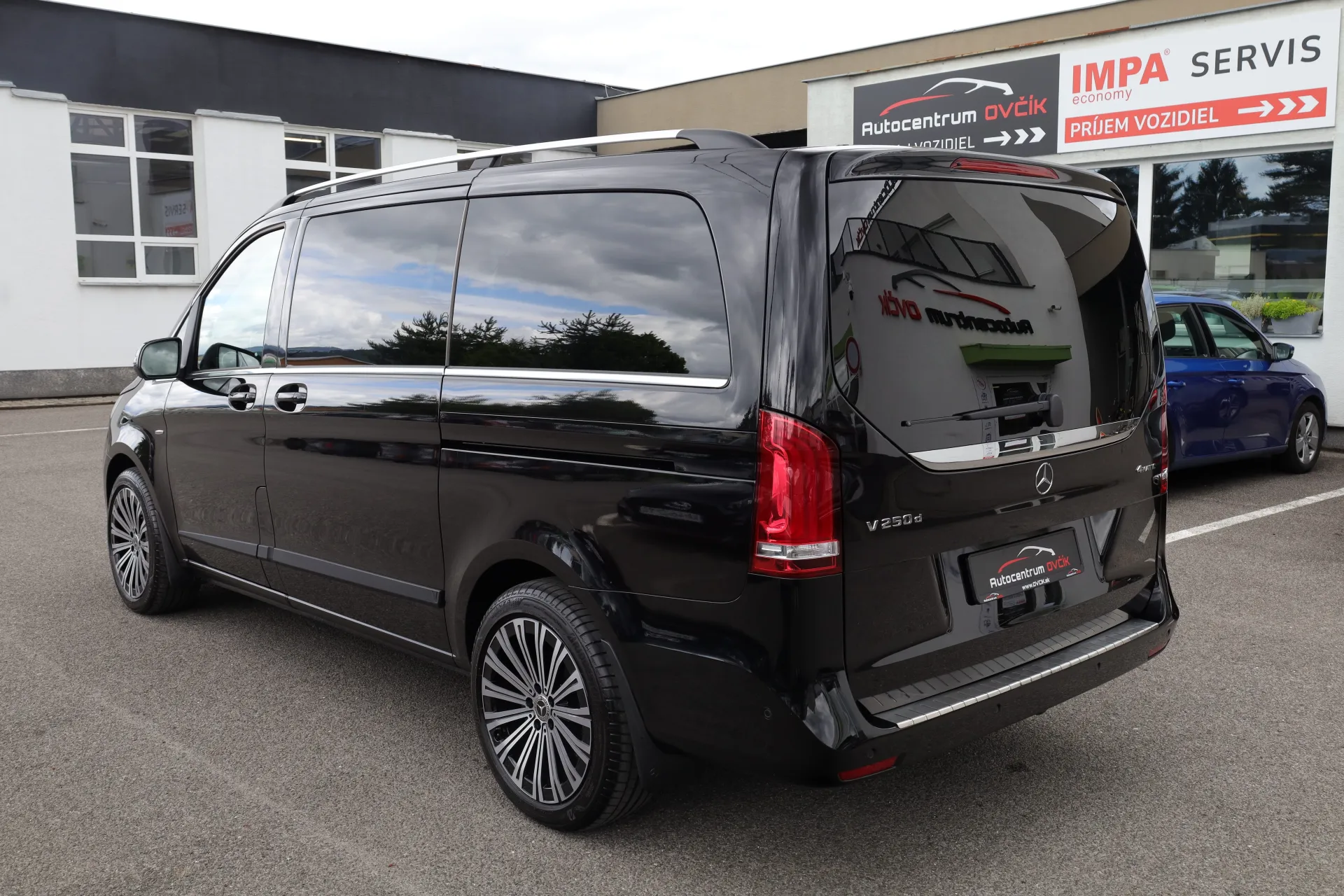 Mercedes-Benz V trieda V250 d lang Avantgarde 4MATIC A/T