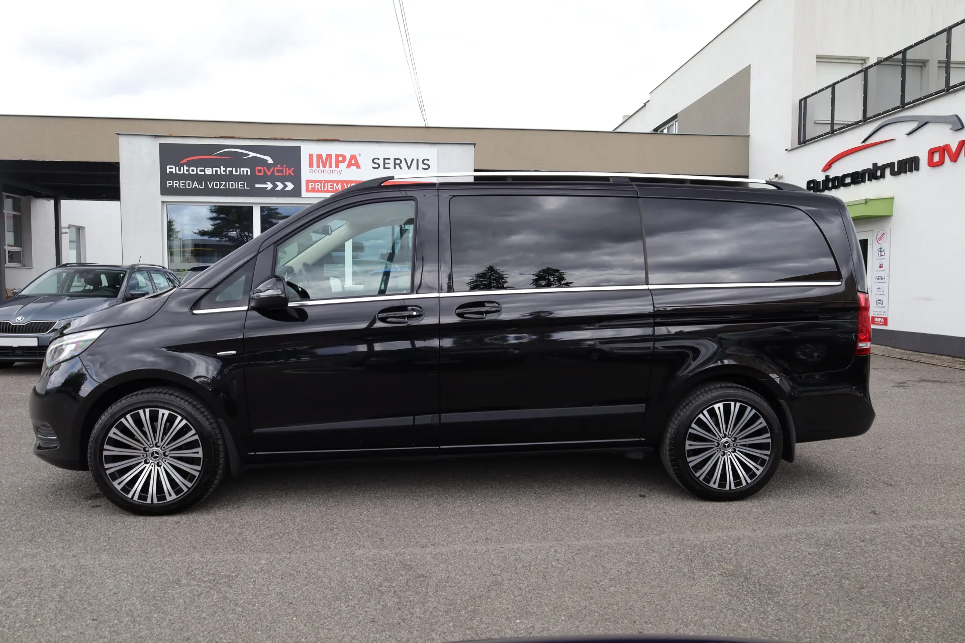 Mercedes-Benz V trieda V250 d lang Avantgarde 4MATIC A/T